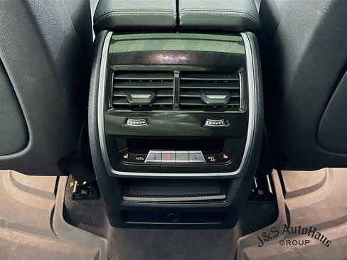 Used 2023 BMW X6 xDrive40i w/ M Sport Package image 31