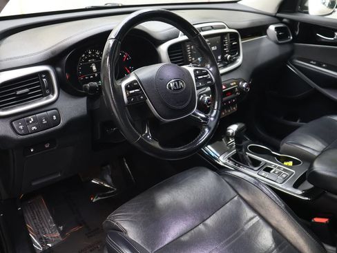 Used 2019 Kia Sorento SX w/ SX Touring Package FWD image 18