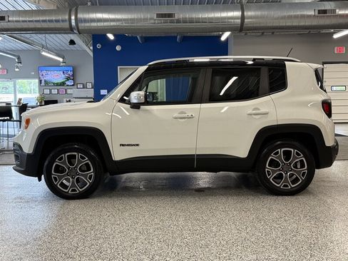 Used 2015 Jeep Renegade Limited w/ Safety & Security Group I AWD/4WD image 4