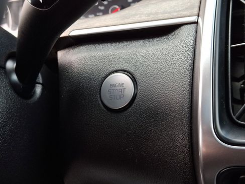 Used 2023 Kia Sorento S w/ Panoramic Sunroof Package image 24