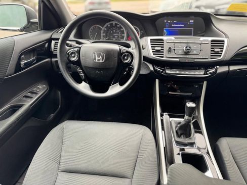 Used 2016 Honda Accord LX image 21