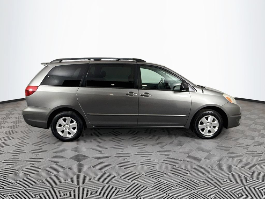 Used 2005 Toyota Sienna LE w/ LE Pkg 6 FWD image 8