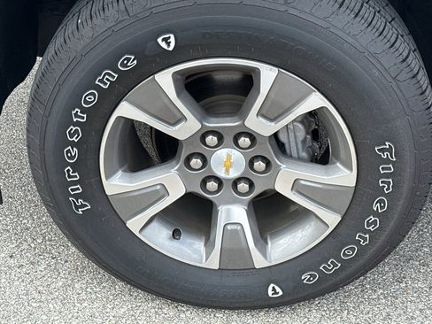 Used 2019 Chevrolet Colorado Z71 AWD/4WD image 9