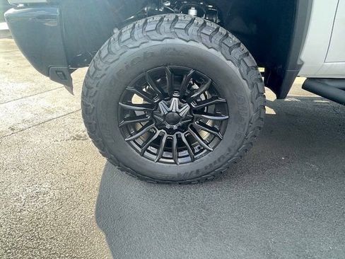 New 2025 Chevrolet Silverado 2500 Custom w/ Custom Value Package AWD/4WD image 7