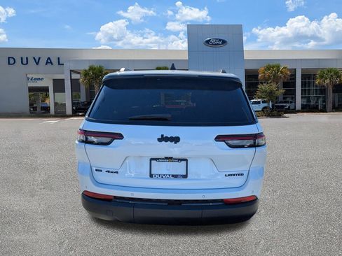 Used 2023 Jeep Grand Cherokee L Limited w/ Black Appearance Package image 5