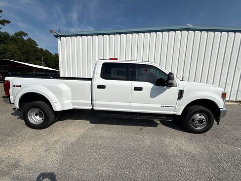 Used 2022 Ford F350 XLT AWD/4WD image 9