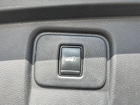 Used 2016 Nissan Murano Platinum image 24