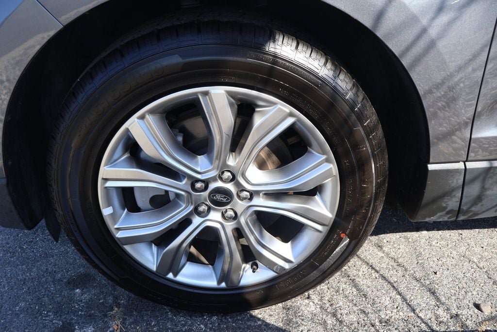 Used 2024 Ford Edge Titanium AWD/4WD image 5