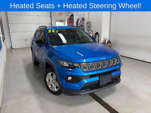 Used 2022 Jeep Compass Latitude w/ Convenience Group AWD/4WD image 2