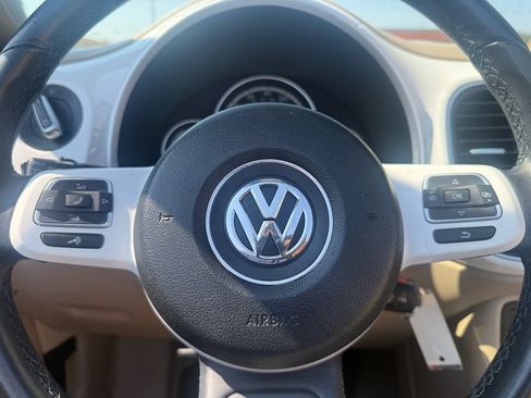 Used 2014 Volkswagen Beetle 2.5 FWD image 8