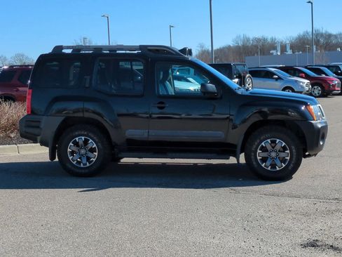 Used 2015 Nissan Xterra PRO-4X image 9