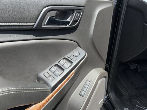 Used 2018 Chevrolet Tahoe Premier RWD image 18