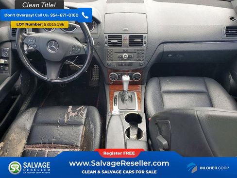Used 2011 Mercedes-Benz C 300 4MATIC Sedan image 11