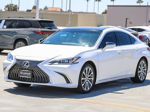 Used 2021 Lexus ES 350 w/ Premium Package FWD image 3
