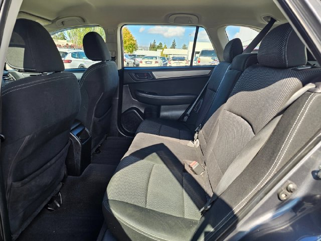 Used 2019 Subaru Outback 2.5i AWD/4WD image 17