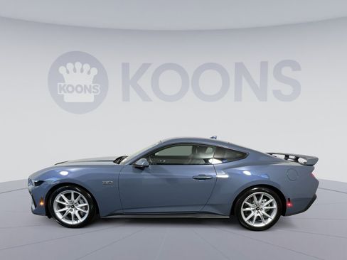 Used 2025 Ford Mustang GT Premium RWD image 7