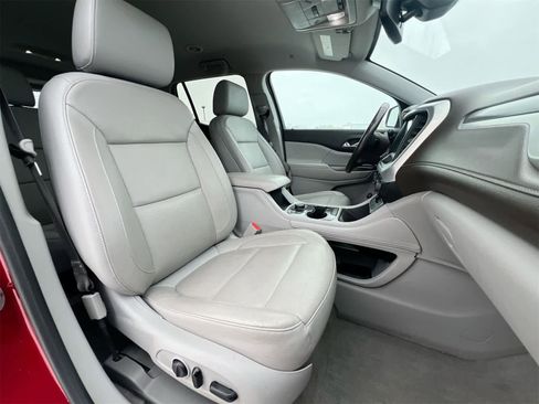 Used 2020 GMC Acadia SLT w/ Driver Alert Package II image 21