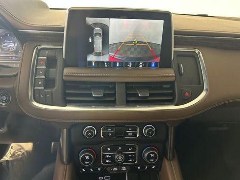 Used 2023 Chevrolet Tahoe High Country AWD/4WD image 23