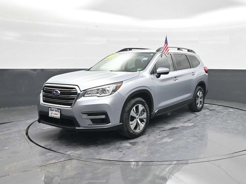 Used 2022 Subaru Ascent Premium w/ Convenience Package image 4