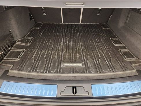 Used 2026 Land Rover Range Rover Velar S image 22