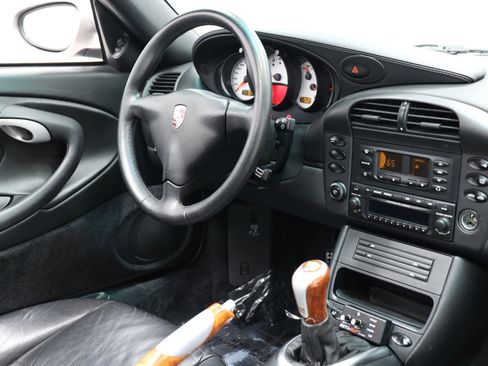 Used 2003 Porsche 911 Cabriolet image 72
