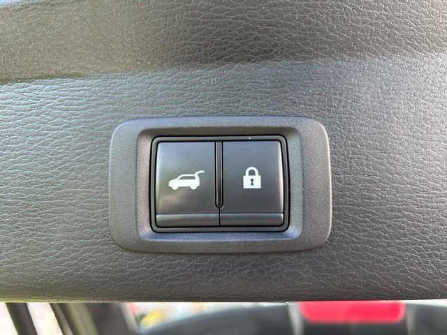 Used 2023 Mitsubishi Outlander SE Black Edition FWD image 47