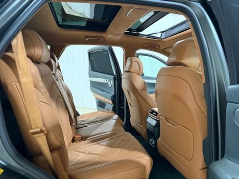 Used 2025 Genesis GV80 3.5T Prestige image 23