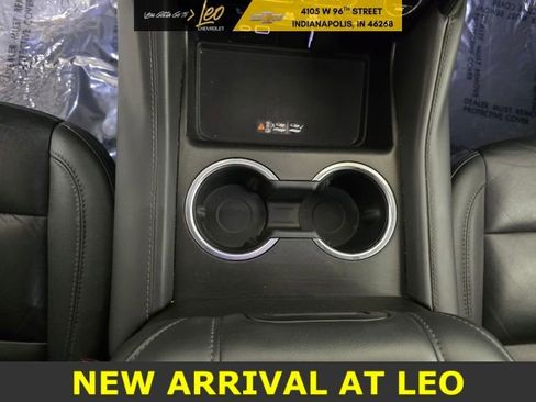 Used 2024 Chevrolet Suburban LT image 13