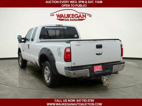 Used 2011 Ford F250 XLT w/ XLT Appearance Pkg AWD/4WD image 4
