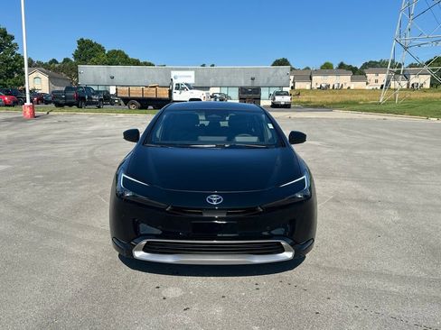 New 2026 Toyota Prius Plug-In Hybrid FWD image 2