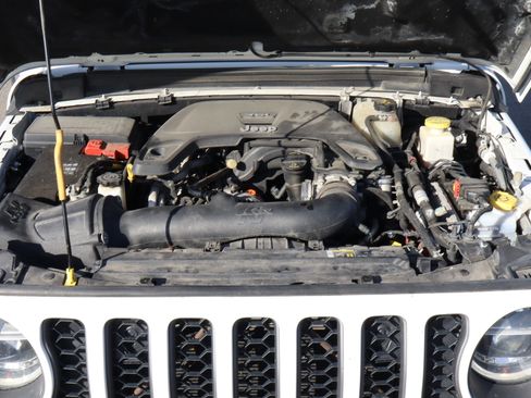 Used 2020 Jeep Gladiator Rubicon image 19