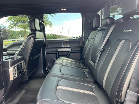 Used 2019 Ford F150 Platinum w/ Equipment Group 701A Luxury AWD/4WD image 5