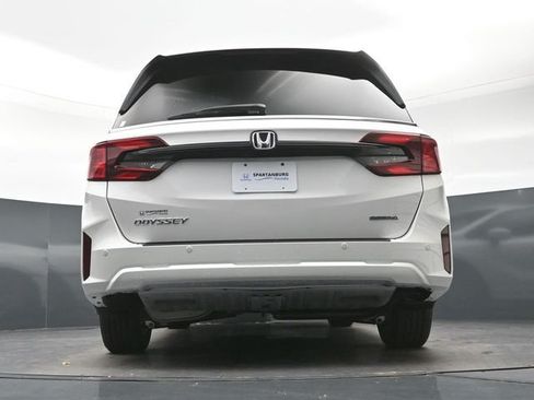 New 2026 Honda Odyssey Touring image 28