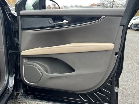 Used 2022 Lincoln Nautilus Reserve image 8