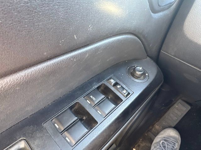 Used 2015 Jeep Patriot Sport w/ Power Value Group FWD image 18