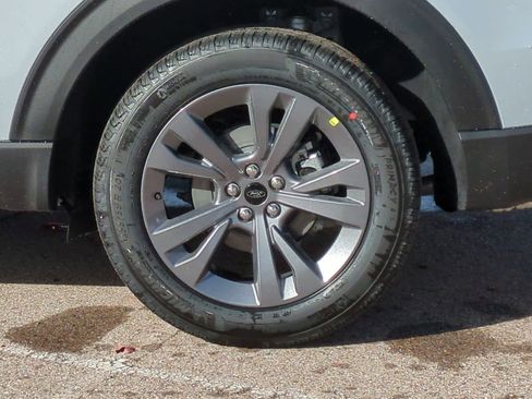 New 2026 Ford Explorer Active w/ Active Comfort Package image 14