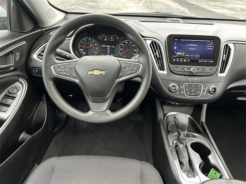 Certified 2024 Chevrolet Malibu LT image 13