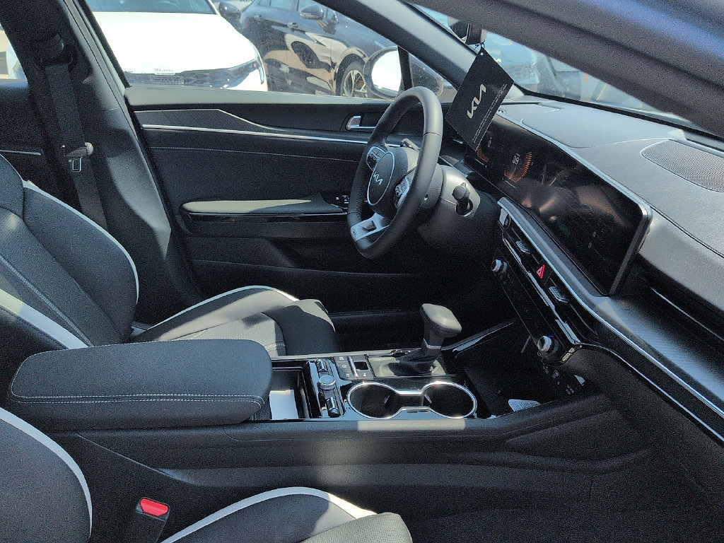 New 2026 Kia K5 GT-Line w/ GT-Line Premium Package FWD image 7
