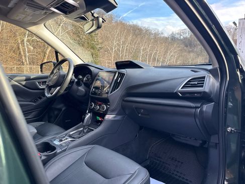 Used 2024 Subaru Forester Touring image 30