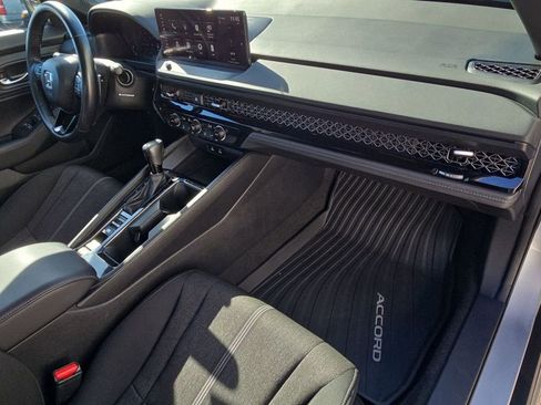 Used 2023 Honda Accord Sport image 32