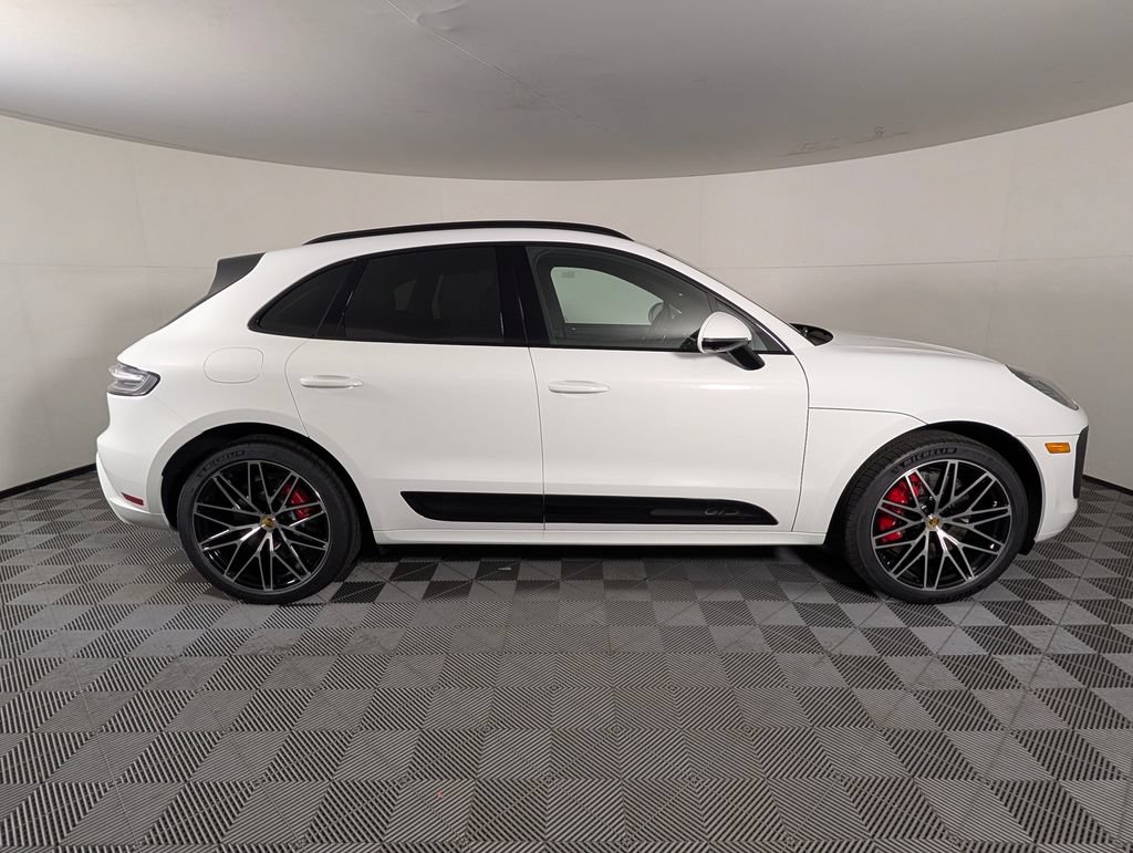 New 2026 Porsche Macan GTS AWD/4WD image 8