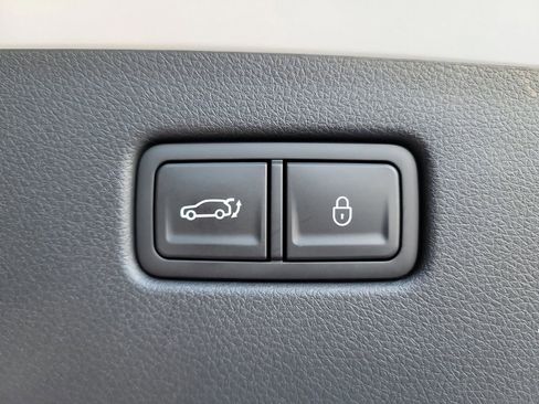 New 2026 Genesis GV60 RWD image 7