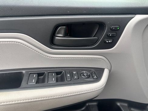 Used 2018 Honda Odyssey EX-L image 25