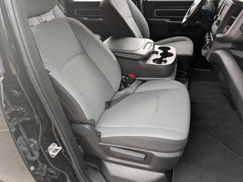 Used 2024 RAM 2500 Big Horn image 19