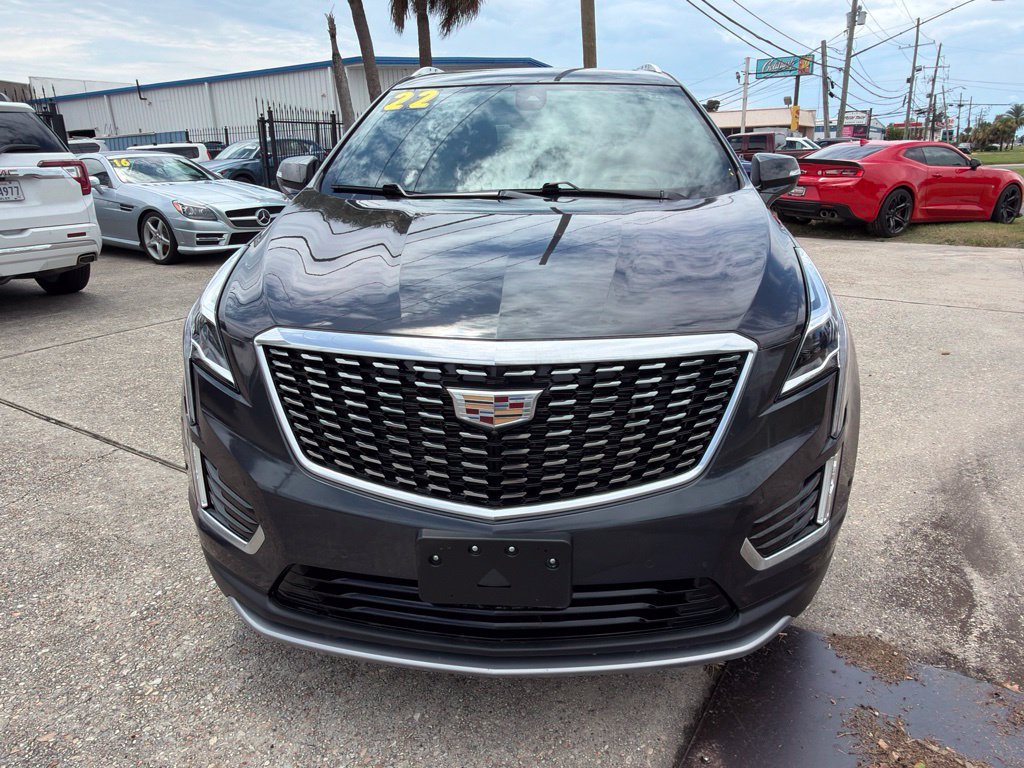 Used 2022 Cadillac XT5 Premium Luxury w/ Technology Package FWD image 3