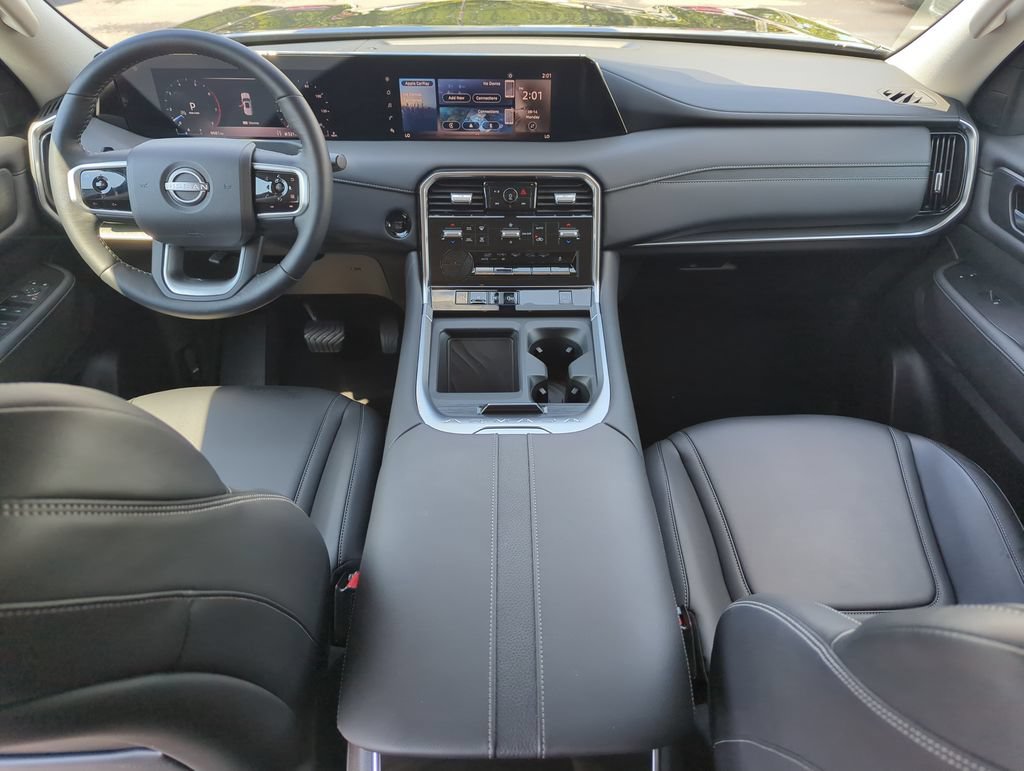 Used 2025 Nissan Armada SV AWD/4WD image 15