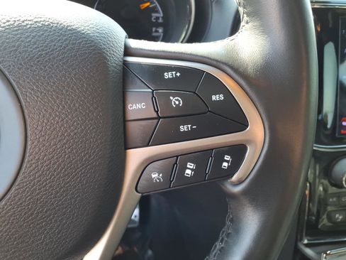 Used 2019 Jeep Grand Cherokee High Altitude image 17