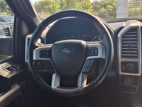 Used 2019 Ford F150 Platinum w/ Equipment Group 701A Luxury AWD/4WD image 14
