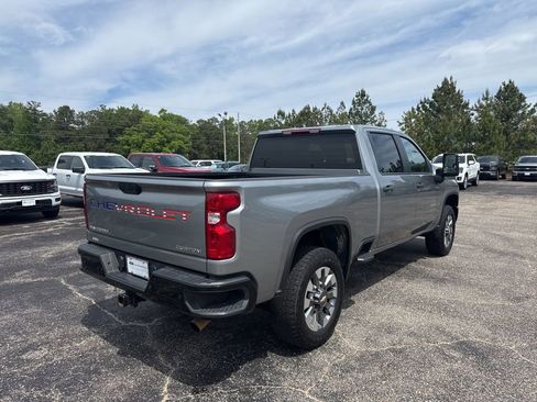 Used 2024 Chevrolet Silverado 2500 Custom w/ Custom Value Package AWD/4WD image 8