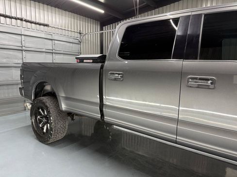 Used 2022 Ford F350 Platinum w/ FX4 Off-Road Package AWD/4WD image 13